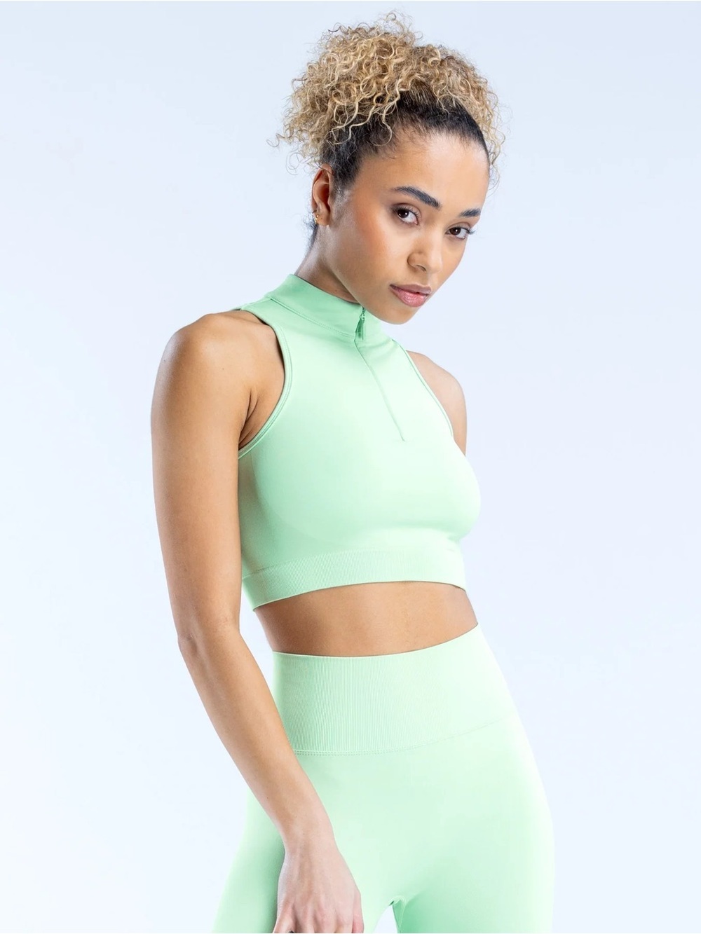 Dfyne Dynamic Quarter Zip Tank in Seaglass size Large